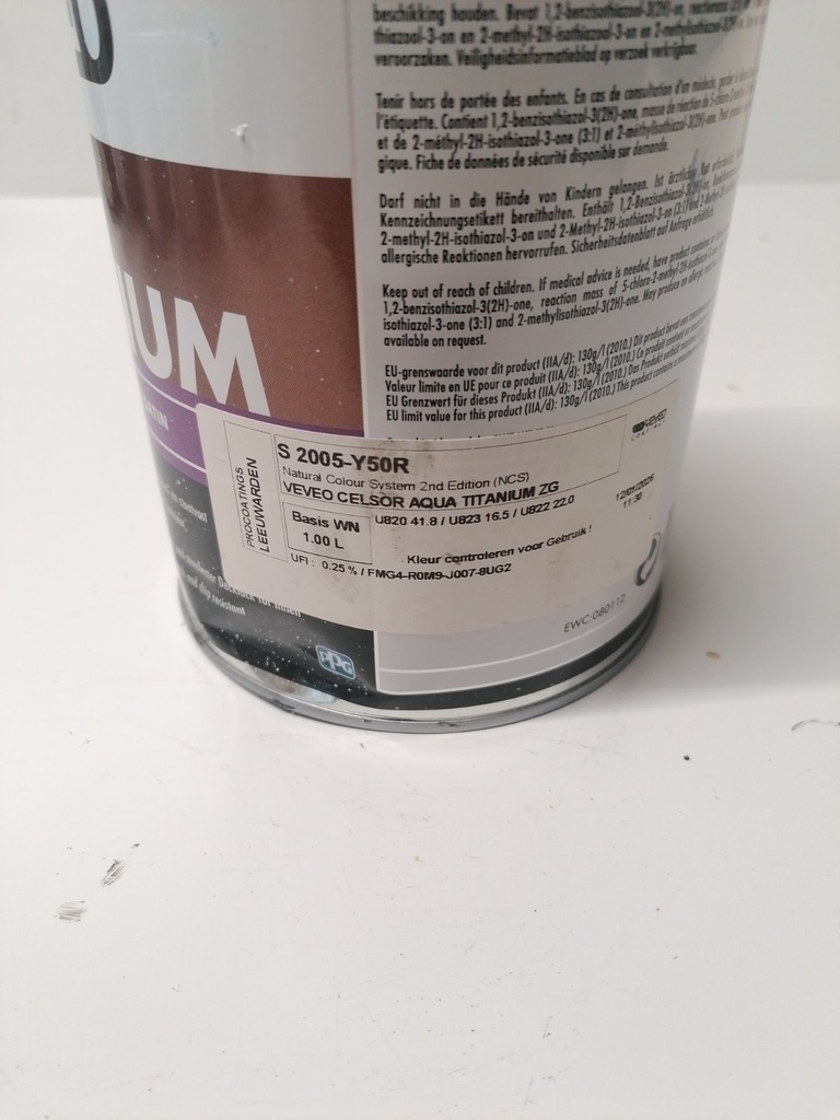 Veveo Celsor Aqua Titanium ZG - (NCS S 2005-Y50R) label2